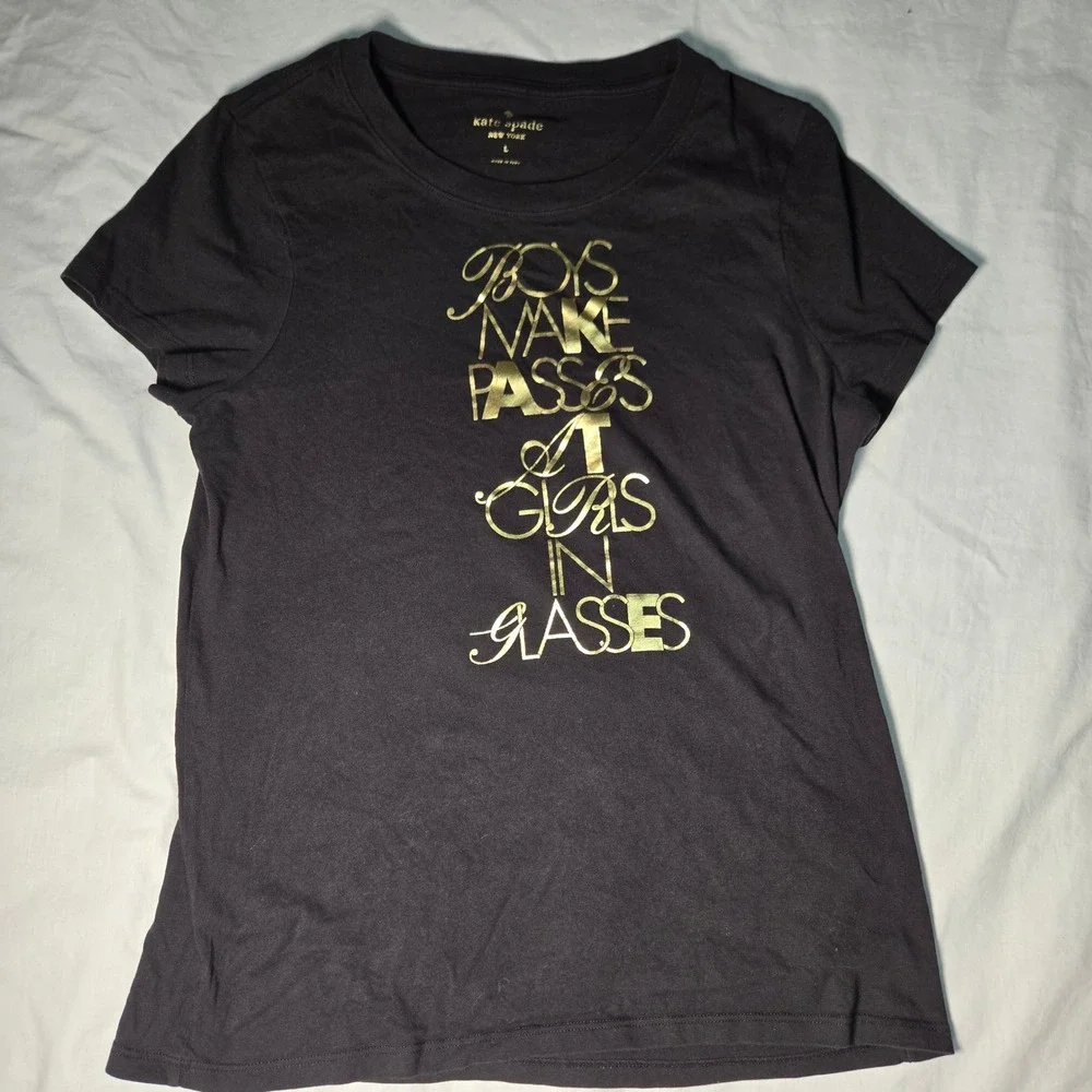 Kate Spade Boys Make Passes At Girls In Glasses Graphic Tee Black Gold Large